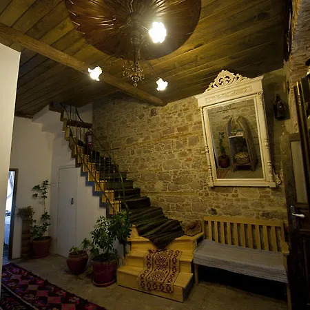 Mahzen Ayvalik
